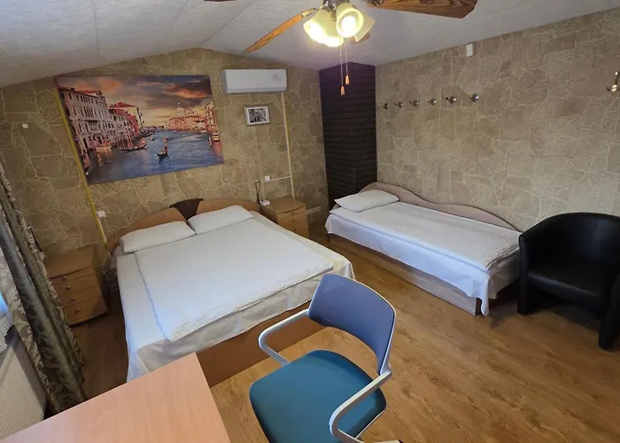 Poilsio namai Savas 4 Private House With Parking Kaunas